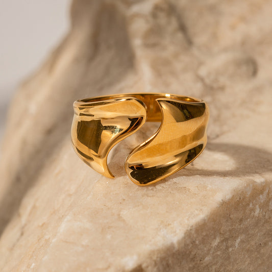 Golden Elegance Ring
